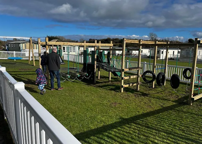 Ger-Y-Bwlch - Spacious Static On 5Star Site With Swimming Pool