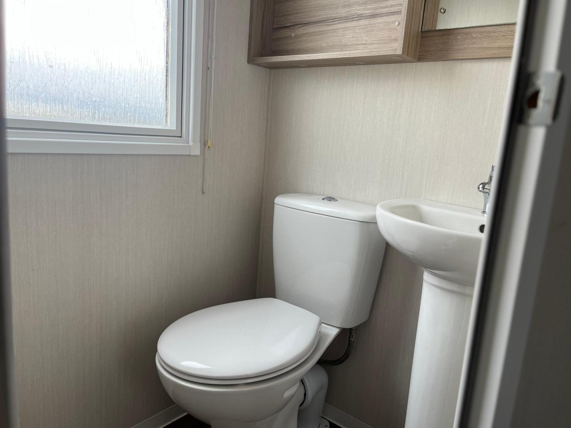 Ger-y-bwlch - Spacious Static On 5star Site With Swimming Pool *